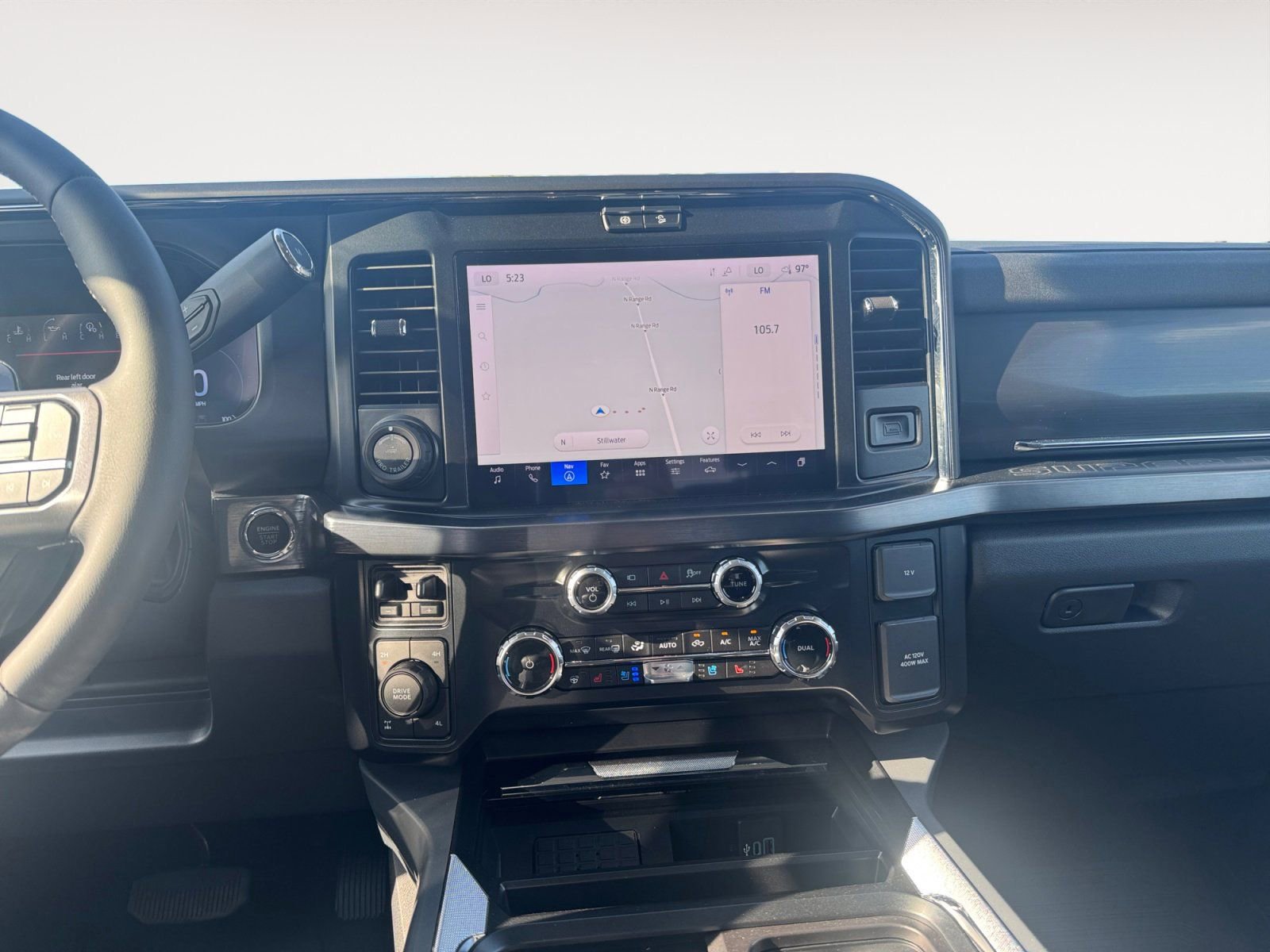 Certified 2025 Ford F250 Lariat w/ Lariat Ultimate Package AWD/4WD image 11