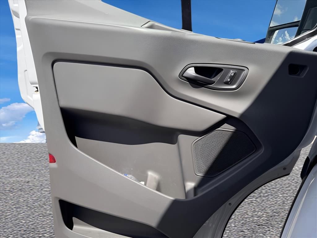 New 2024 Ford Transit 150 Low Roof image 15