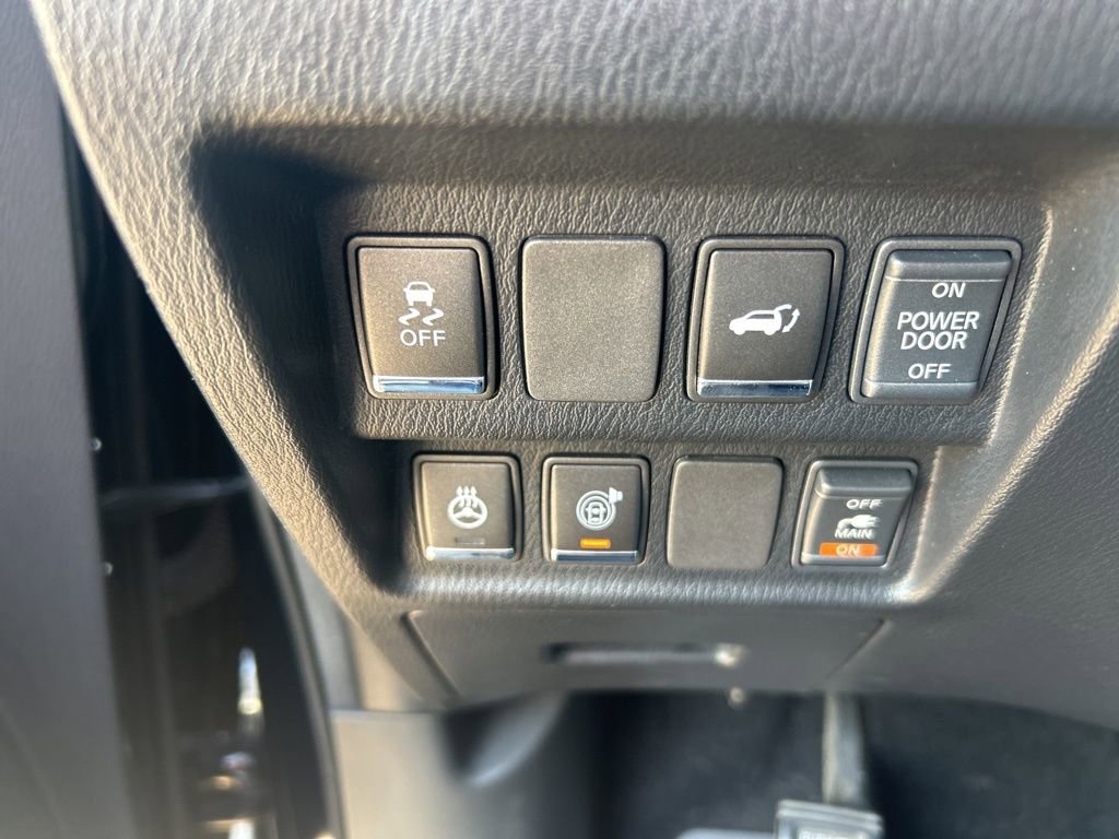 Used 2017 INFINITI QX60 Luxe w/ Deluxe Technology Package image 17