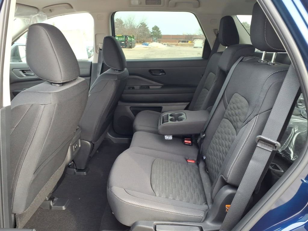 New 2026 Nissan Pathfinder SV image 29