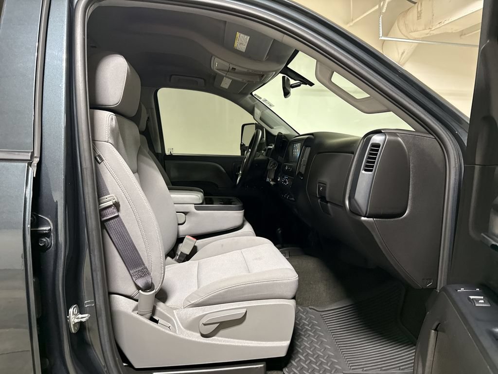 Used 2017 Chevrolet Silverado 2500 W/T AWD/4WD image 21
