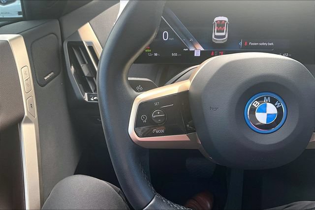 Used 2024 BMW iX xDrive50 w/ Premium Package AWD/4WD image 19