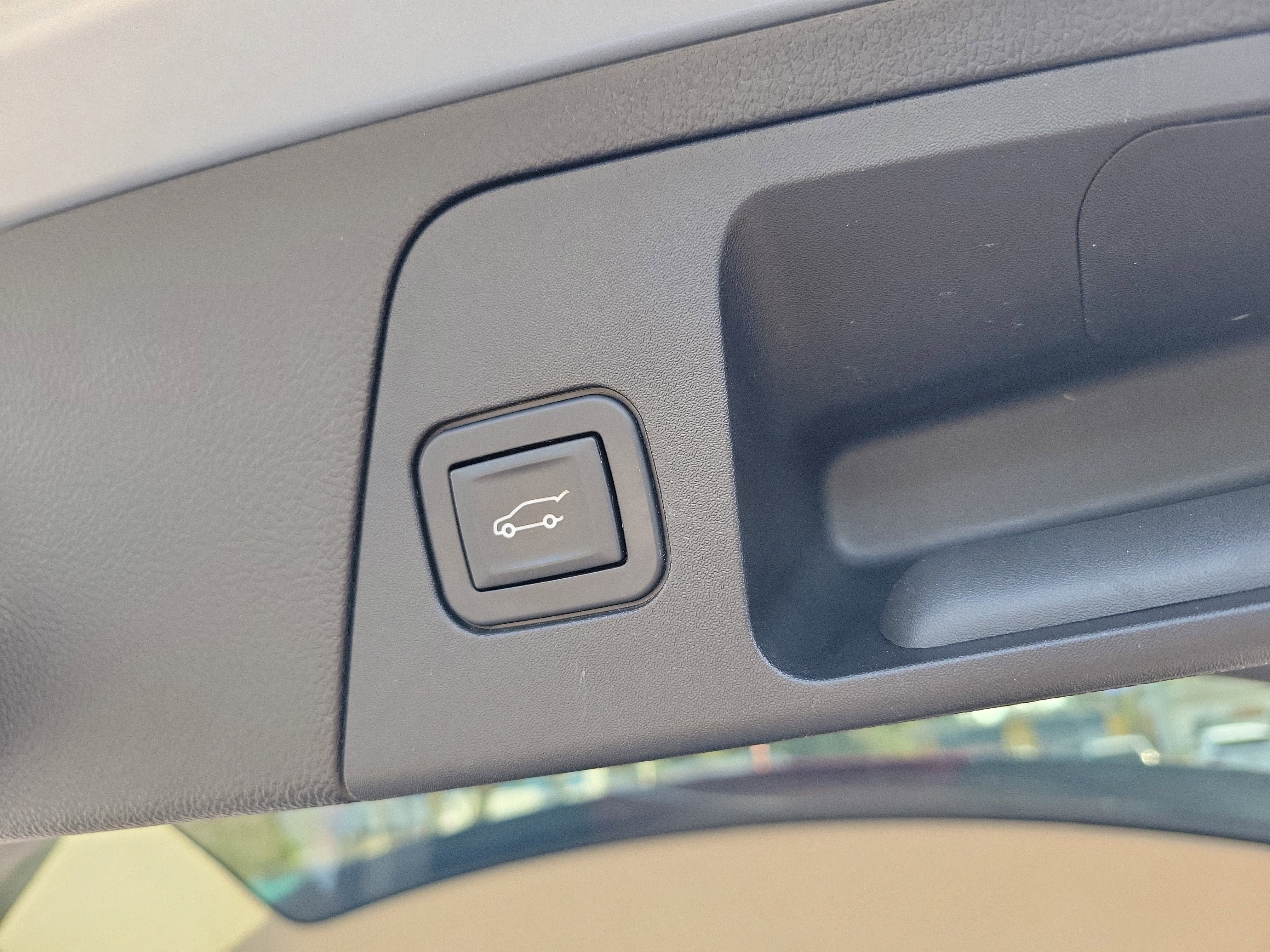 Used 2019 Buick Envision Essence image 14