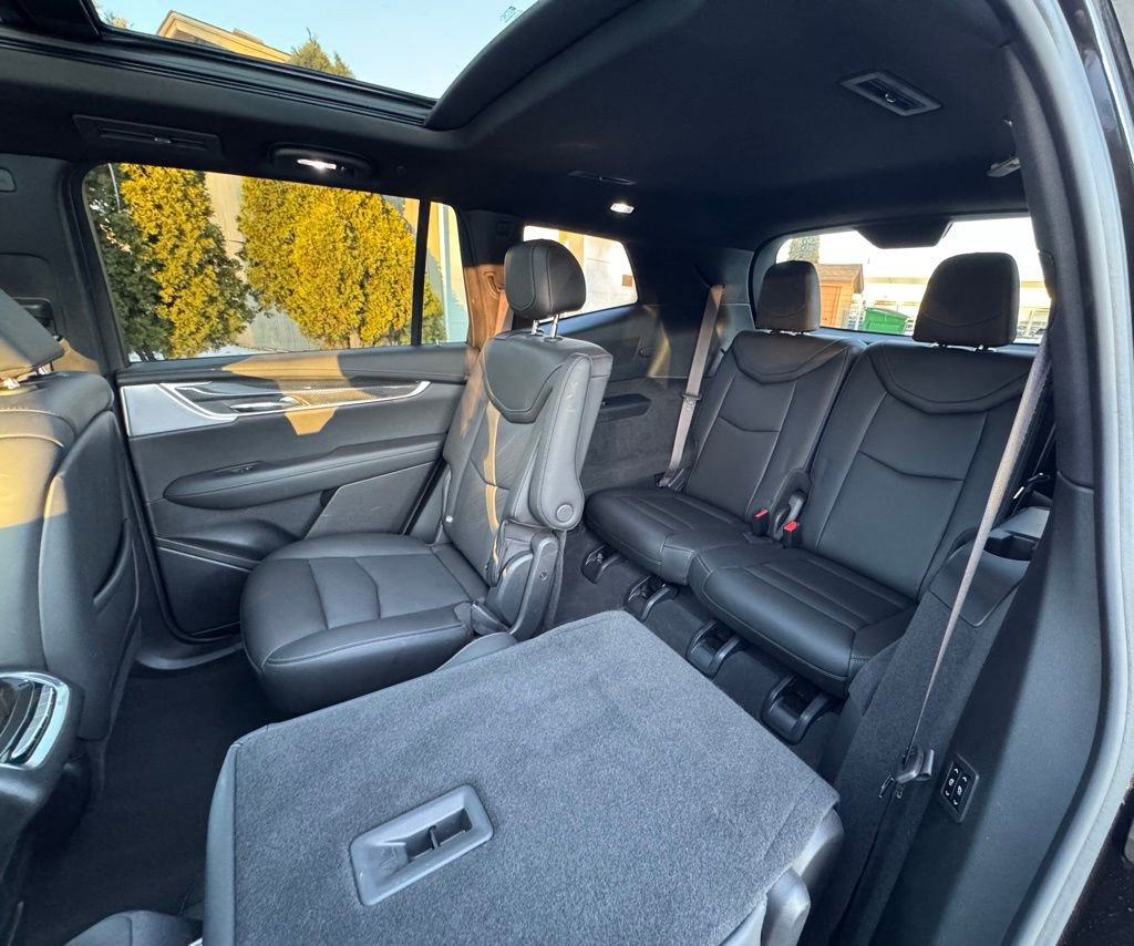 Used 2024 Cadillac XT6 Sport image 26
