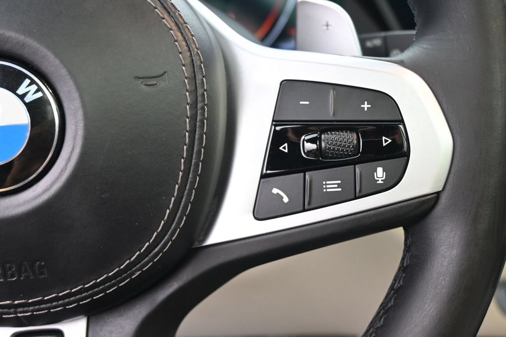 Used 2021 BMW X7 xDrive40i w/ M Sport Package AWD/4WD image 23