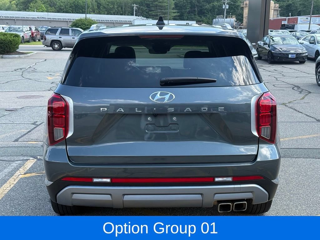 Used 2023 Hyundai Palisade Limited AWD/4WD image 5