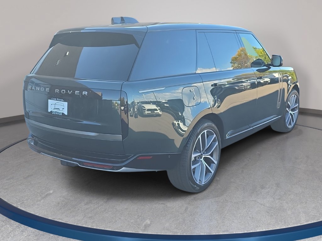 New 2027 Land Rover Range Rover Long Wheelbase SE AWD/4WD image 5