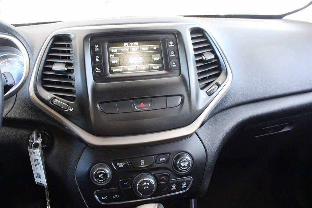 Used 2014 Jeep Cherokee Latitude image 37