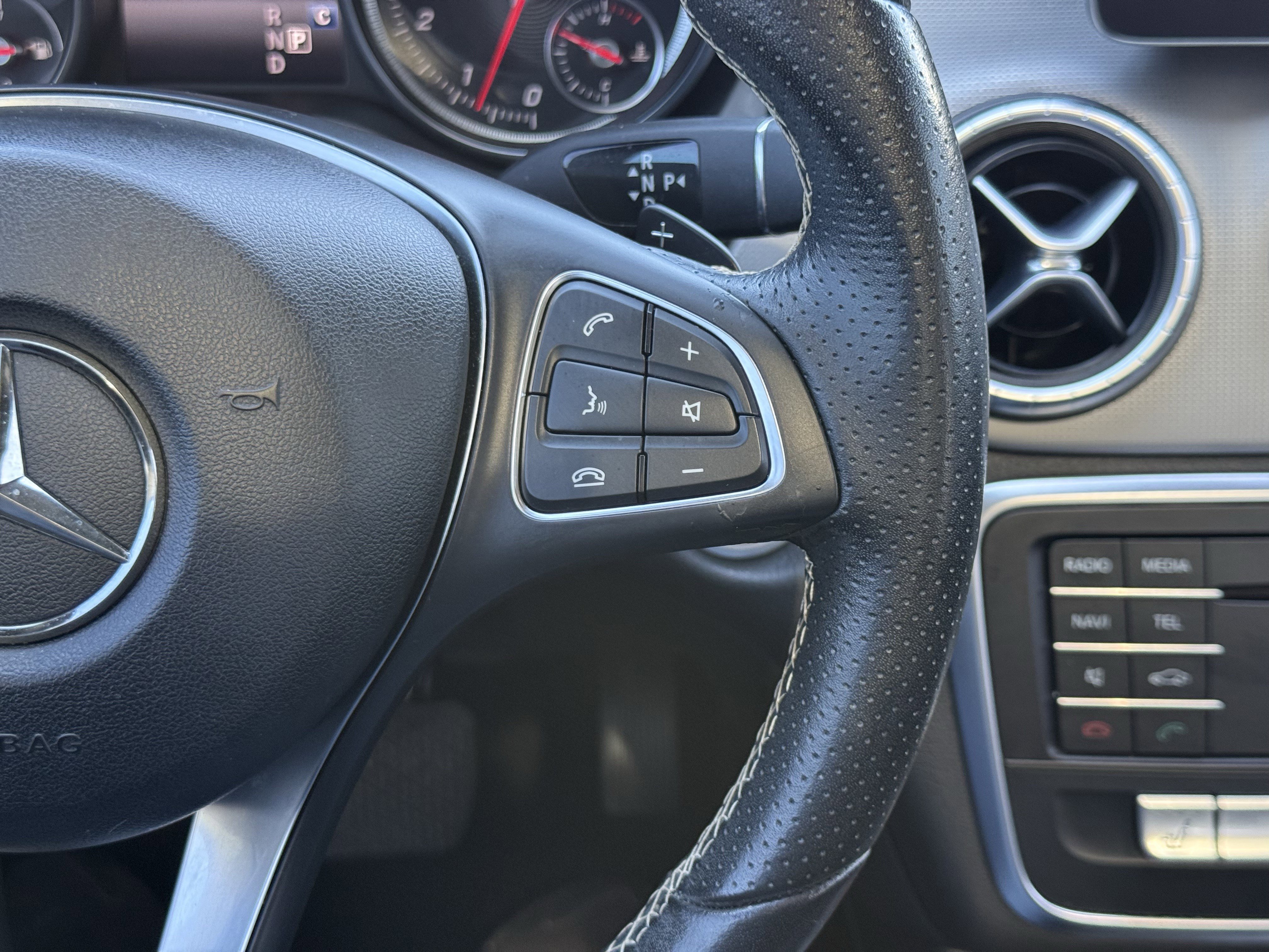 Used 2018 Mercedes-Benz CLA 250 CLA 250 image 23