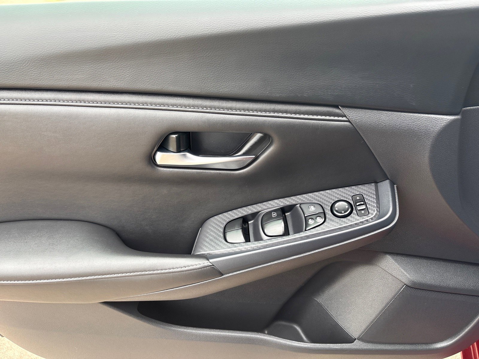 Used 2023 Nissan Sentra SV image 12