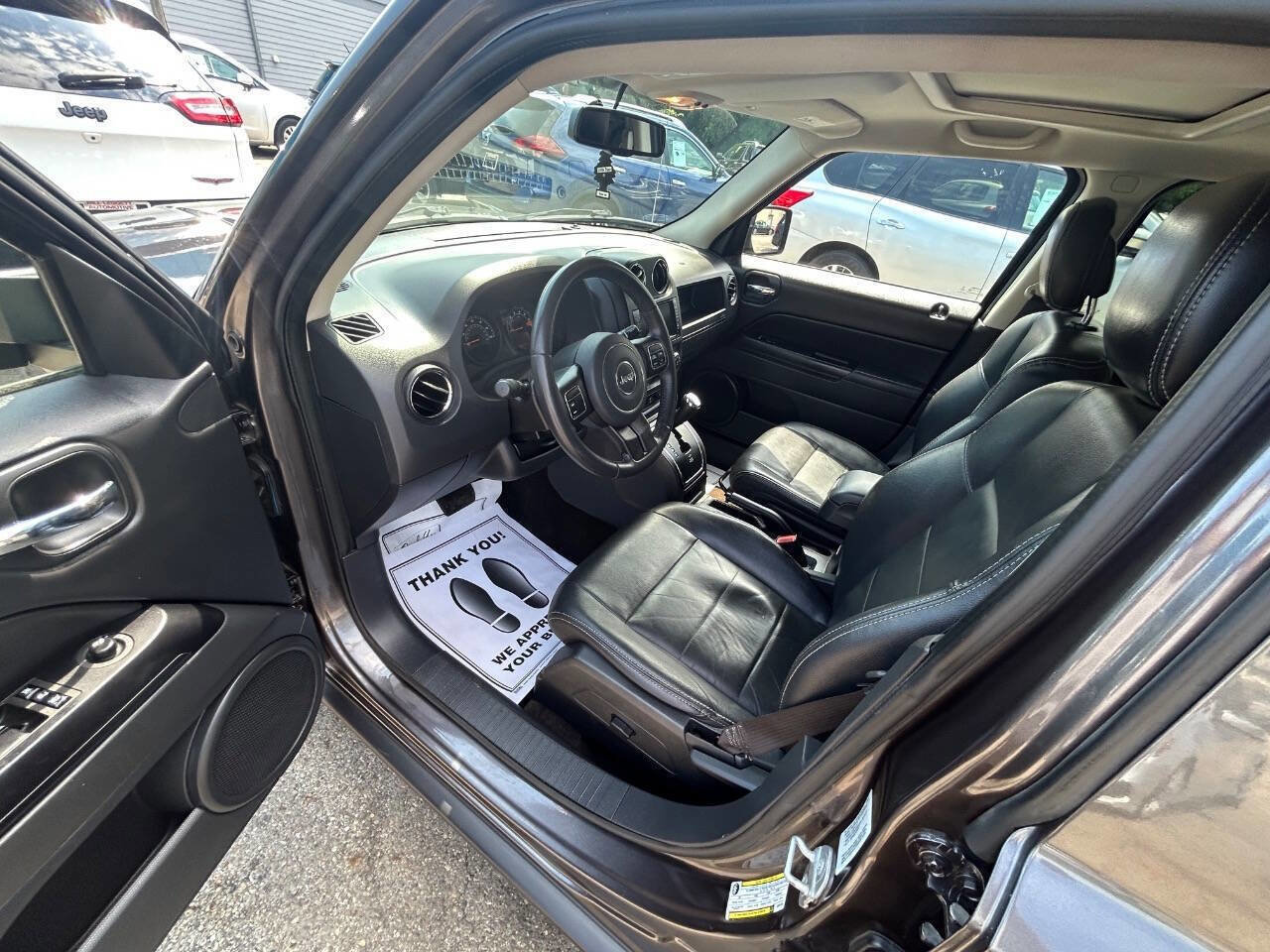 Used 2016 Jeep Patriot High Altitude AWD/4WD image 13