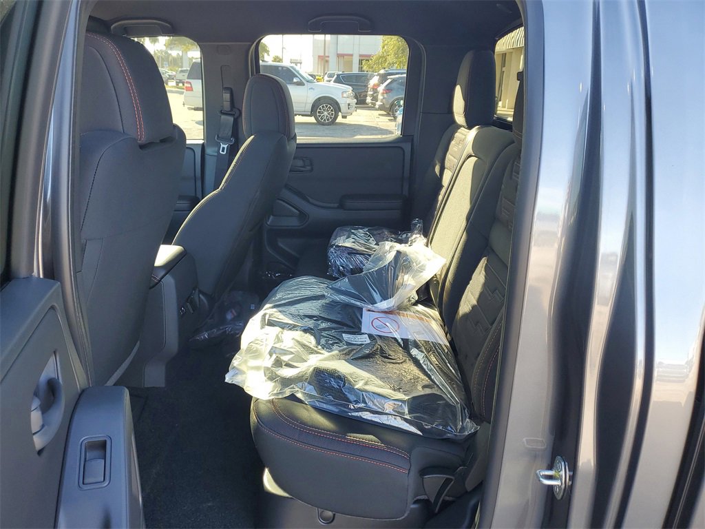 New 2026 Nissan Frontier PRO-4X w/ Pro-4x Convenience Package image 6