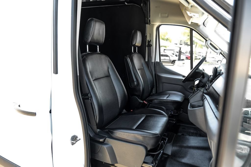 Used 2023 Ford Transit 250 Medium Roof AWD w/ Load Area Protection Package image 33