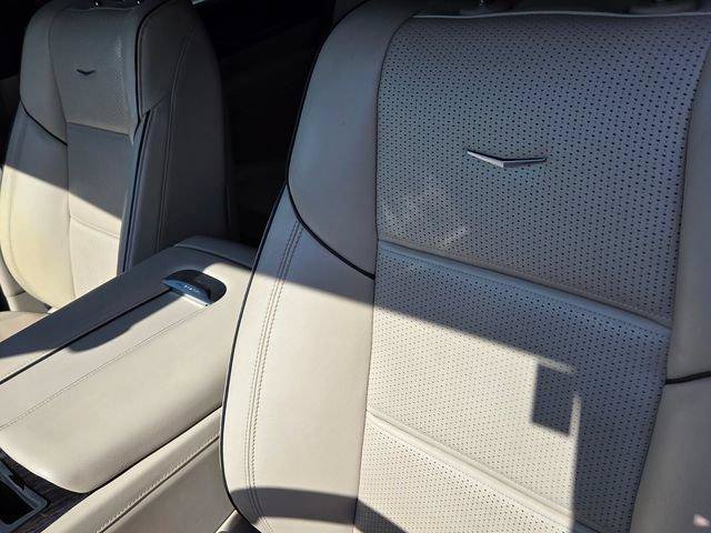 Certified 2023 Cadillac Escalade Premium Luxury w/ Performance Package AWD/4WD image 16