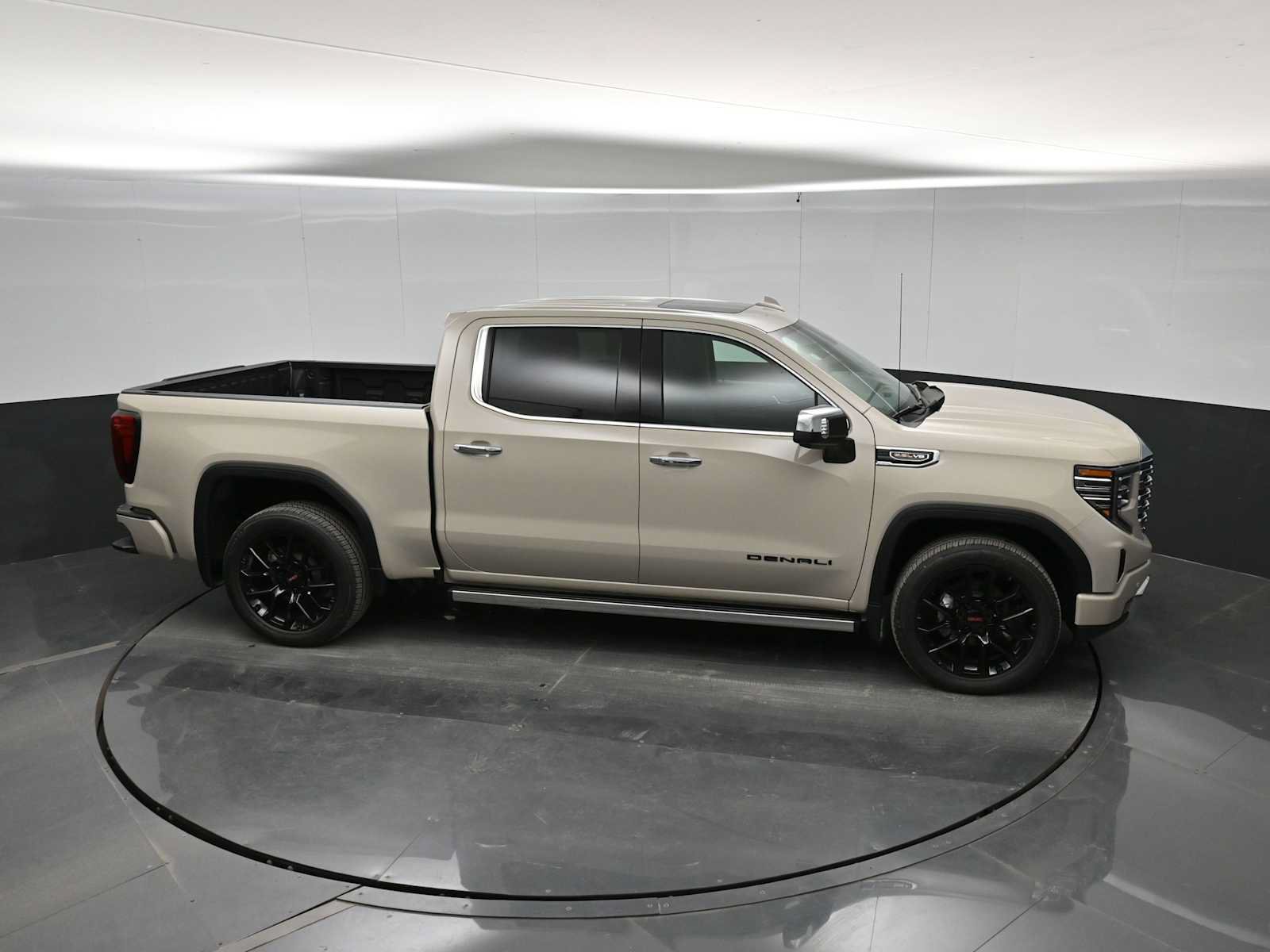 New 2026 GMC Sierra 1500 Denali AWD/4WD image 31