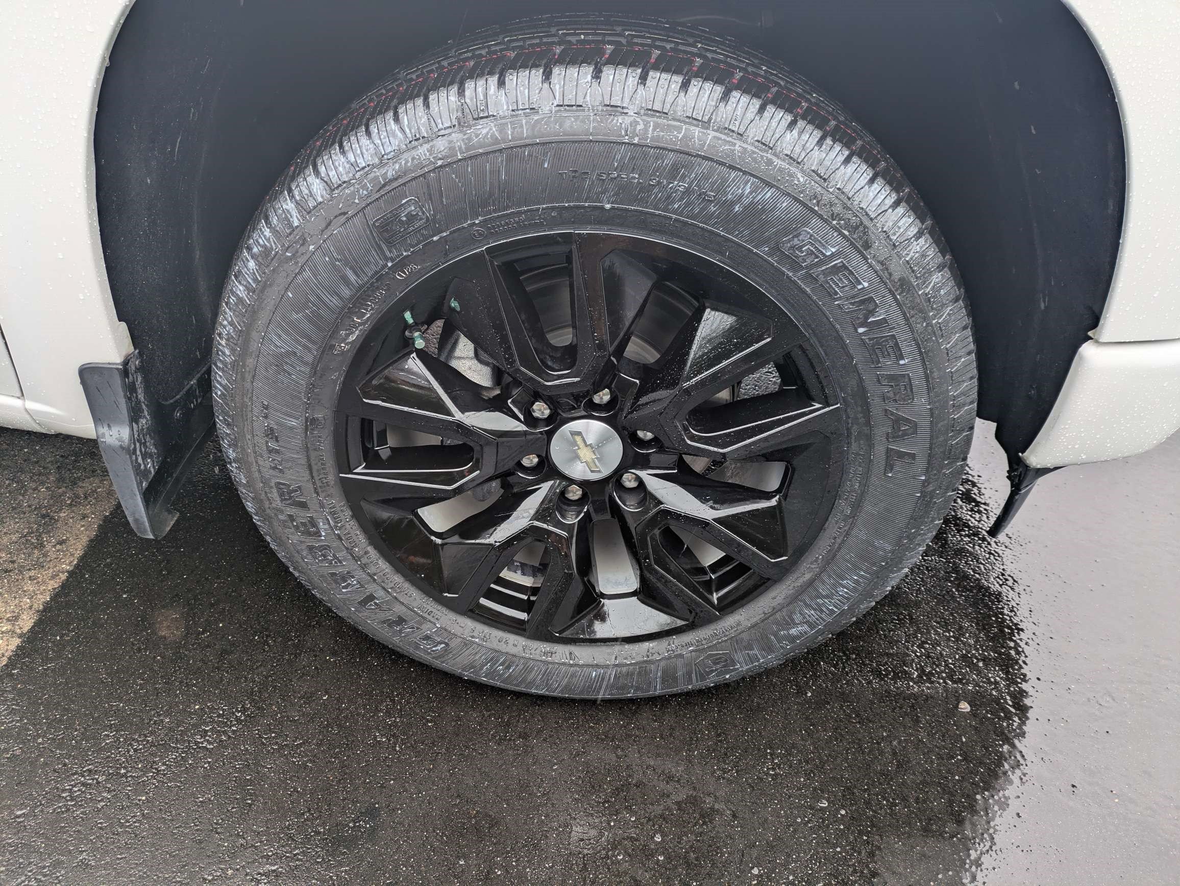 Used 2024 Chevrolet Silverado 1500 Custom RWD image 10