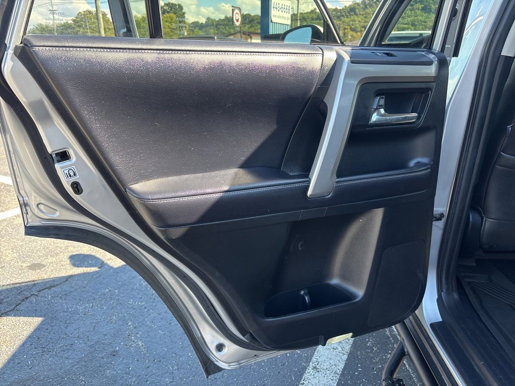 Used 2018 Toyota 4Runner SR5 image 23