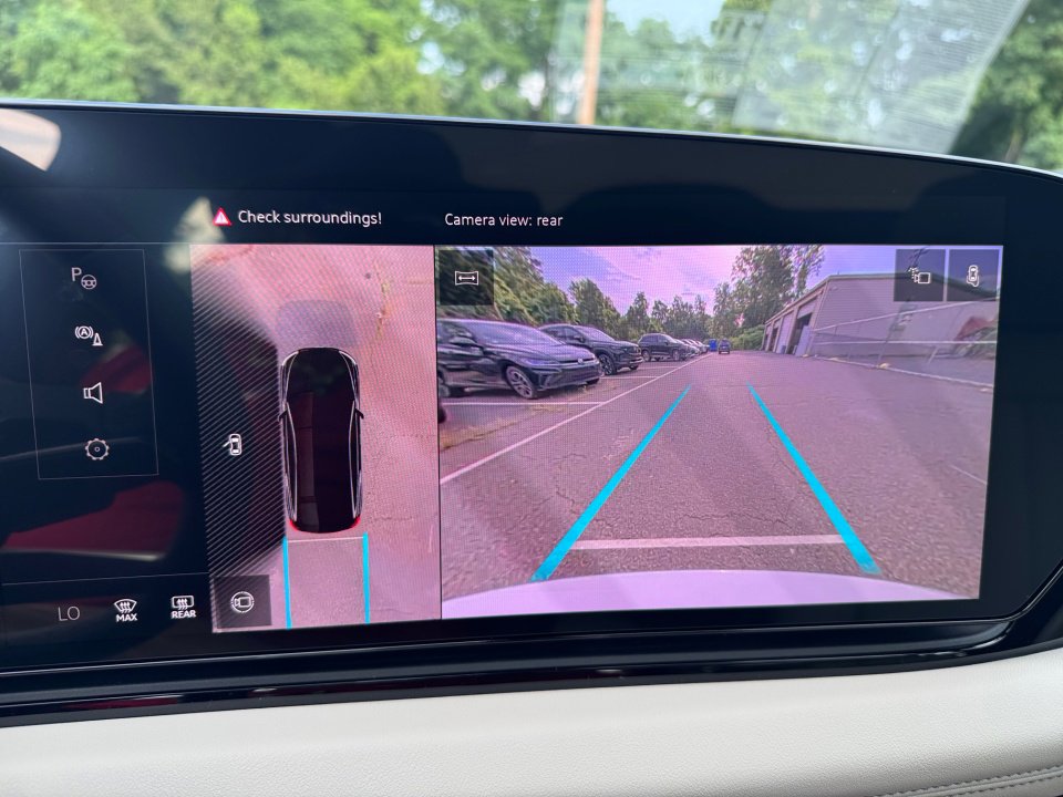 New 2025 Audi A6 e-tron Premium Plus image 17