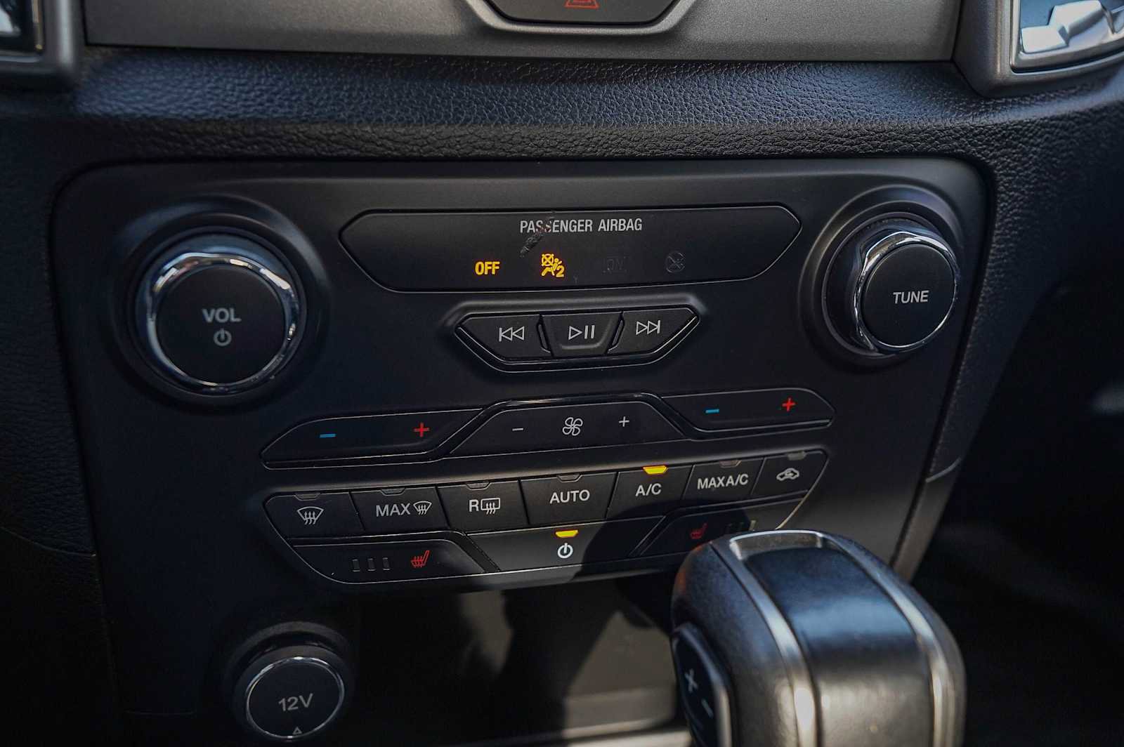 Used 2019 Ford Ranger XLT w/ Equipment Group 302A Luxury image 17