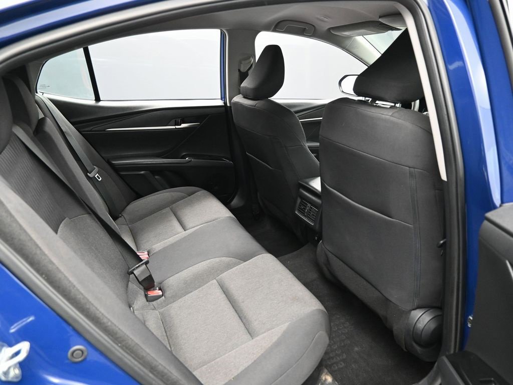 Used 2025 Toyota Camry LE w/ Convenience Package image 37