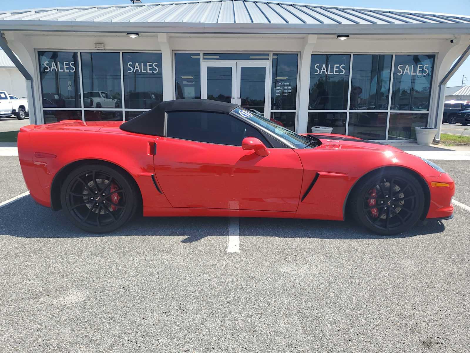 Used 2013 Chevrolet Corvette 427 w/ 1SC Preferred Equipment Group RWD image 9