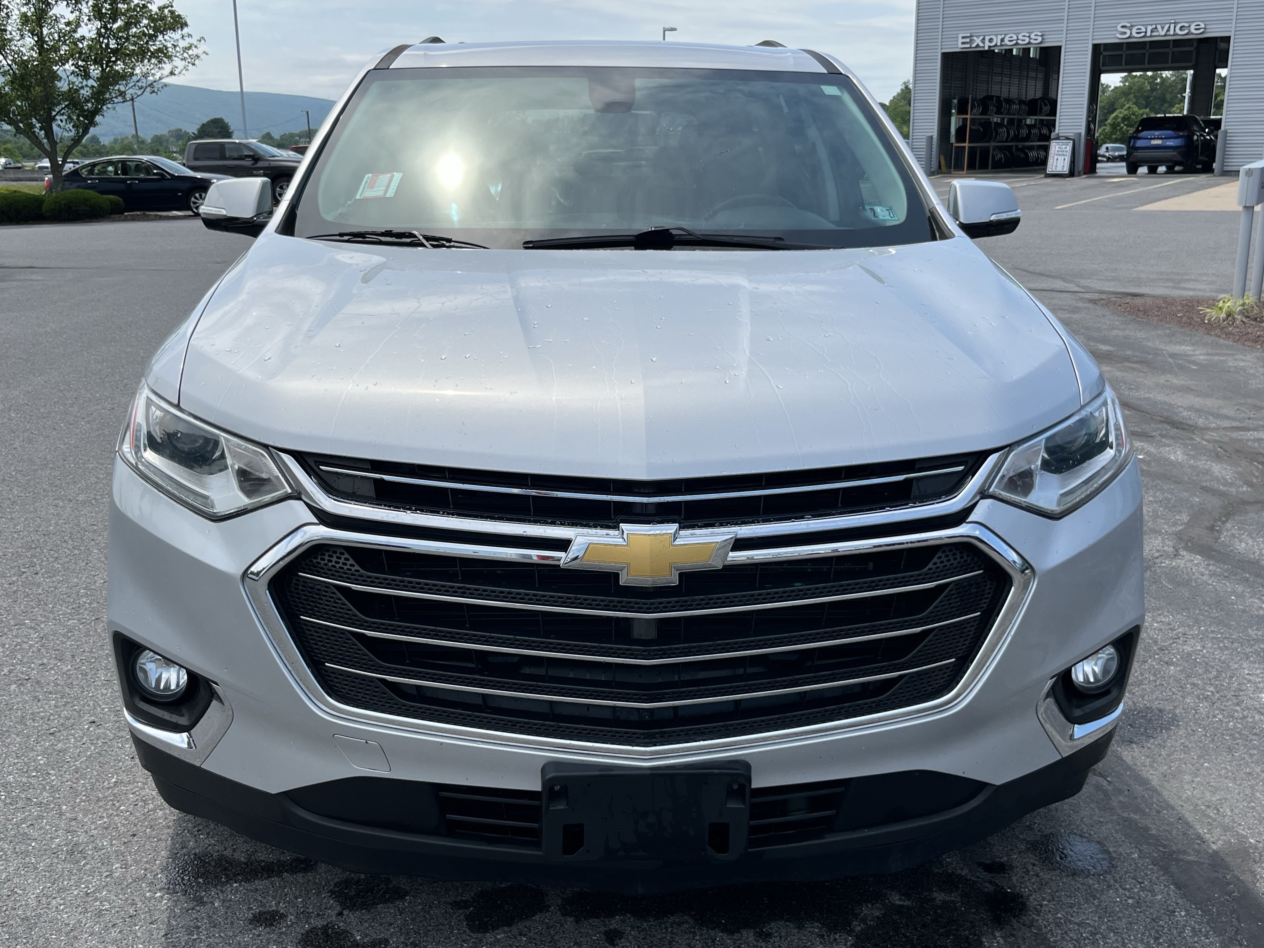Used 2019 Chevrolet Traverse LT w/ LT Premium Package AWD/4WD image 13