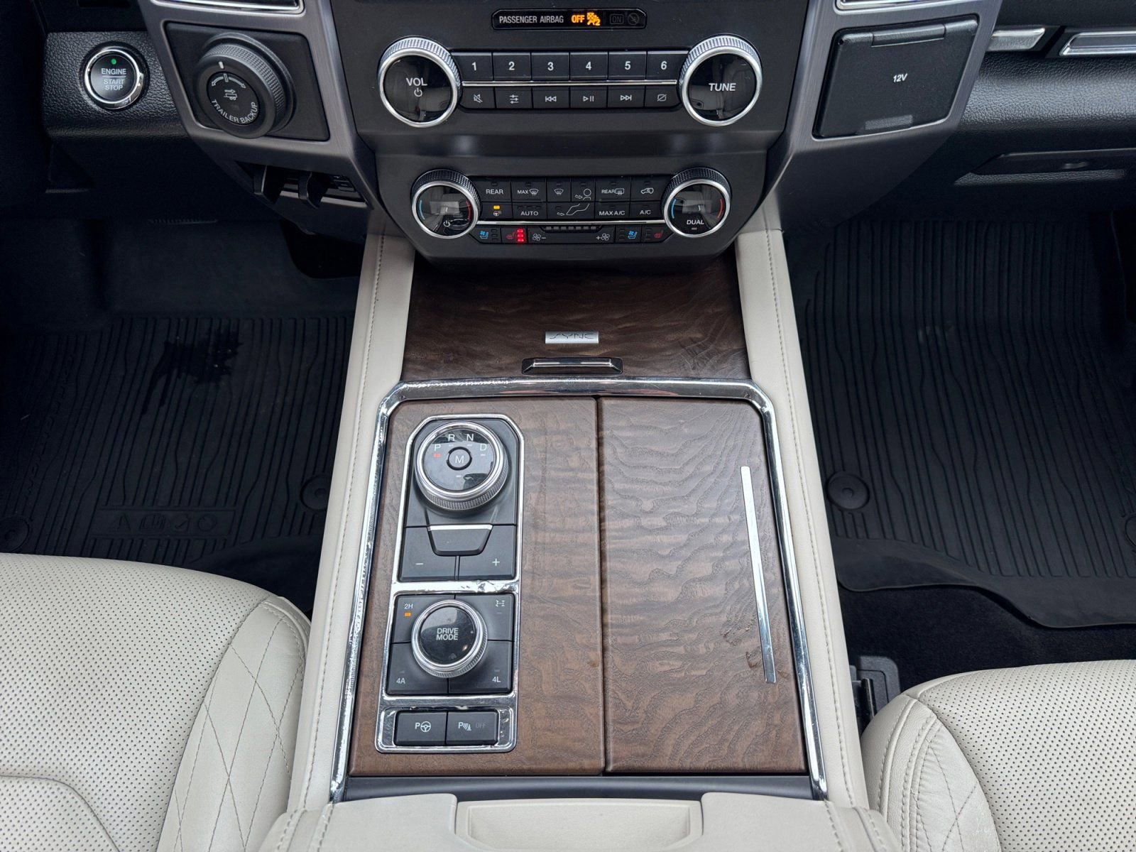 Certified 2019 Ford Expedition Platinum AWD/4WD image 11