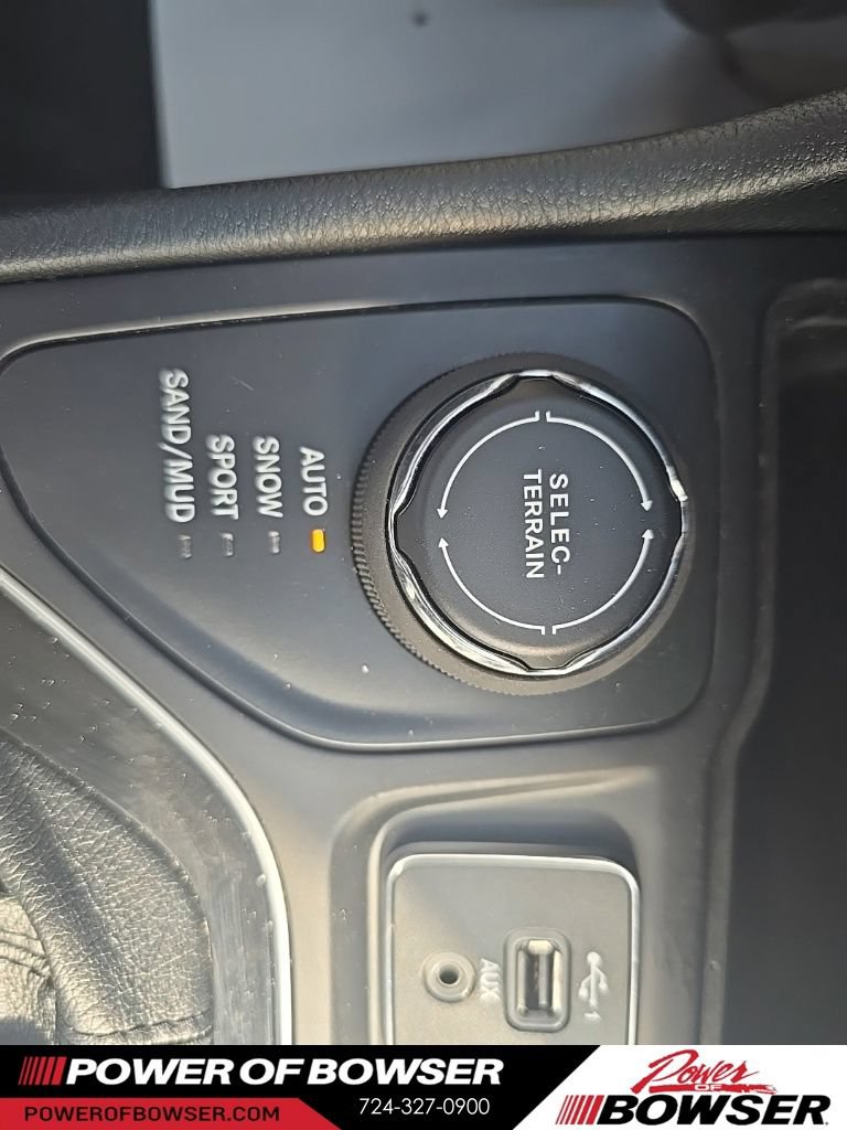Used 2022 Jeep Cherokee Limited w/ Elite Package AWD/4WD image 20