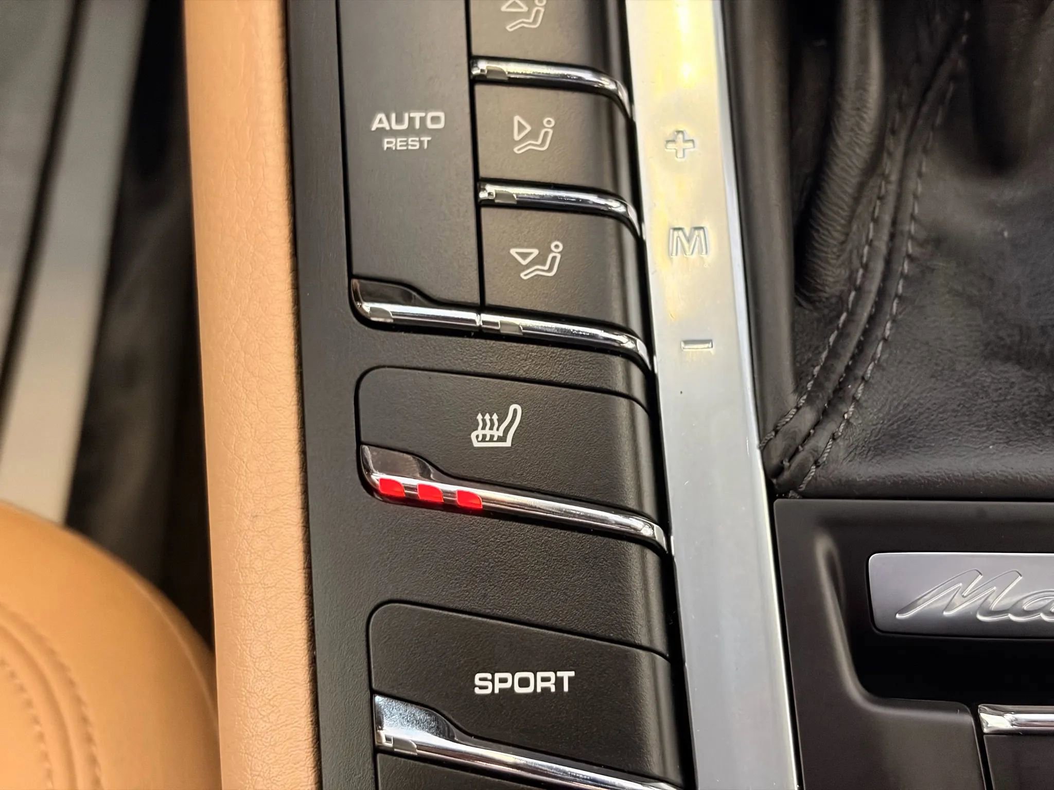 Used 2020 Porsche Macan Sport Edition image 23