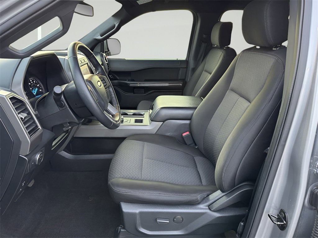 Used 2020 Ford Expedition XLT image 10