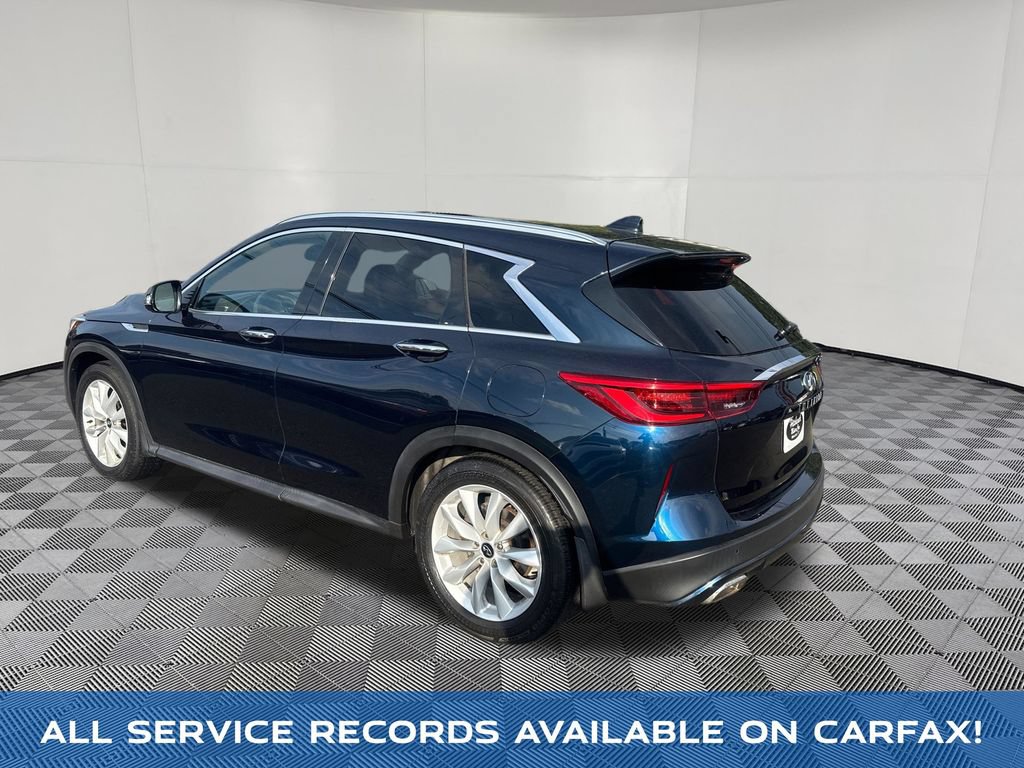 Used 2019 INFINITI QX50 Essential w/ Premium Heat Package AWD/4WD image 3