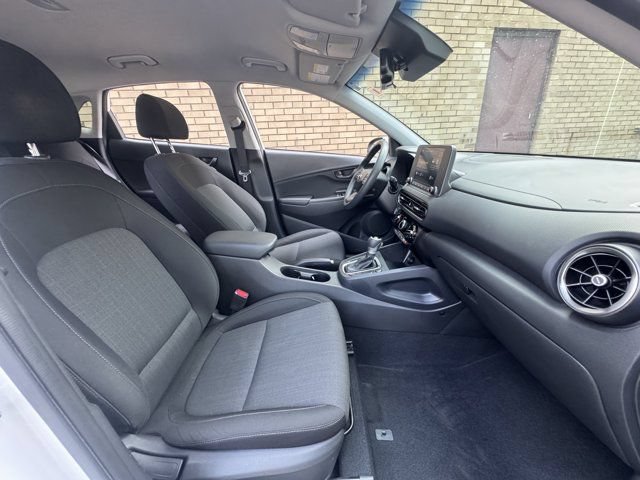 Used 2023 Hyundai Kona SEL FWD image 8