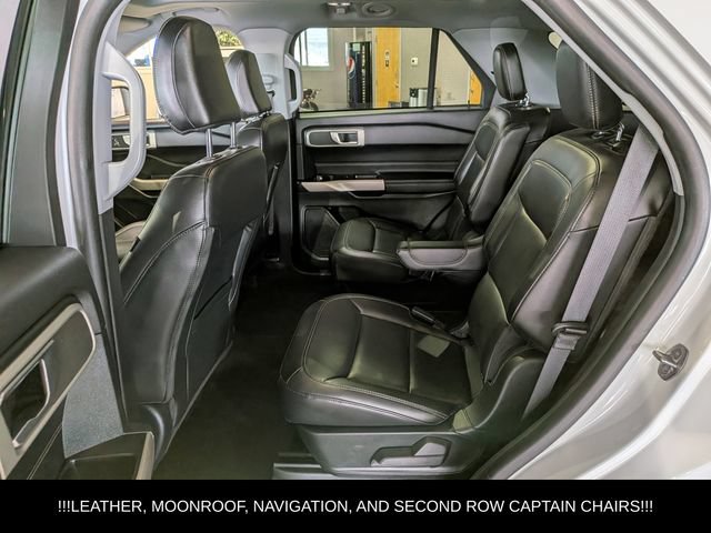 Used 2023 Ford Explorer XLT AWD/4WD image 19