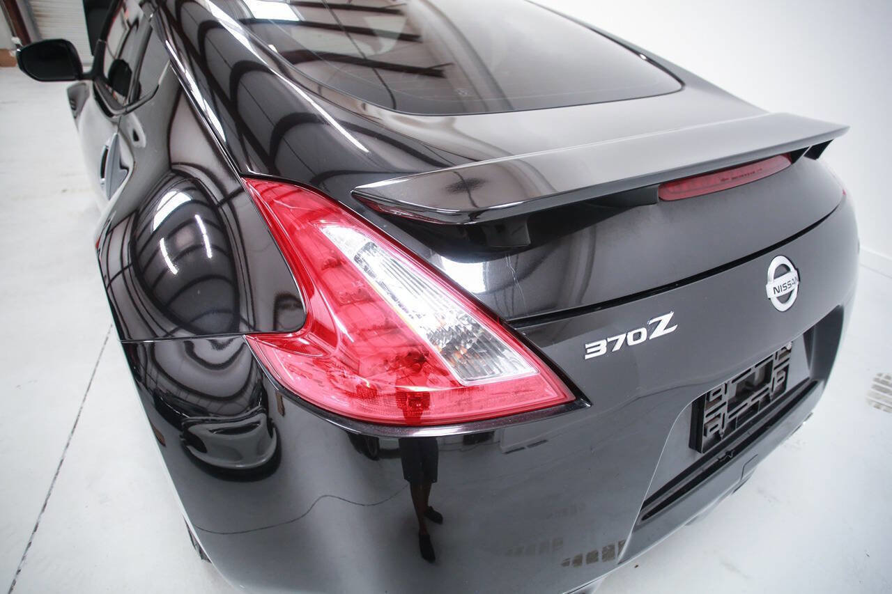 Used 2014 Nissan 370Z Touring w/ Sport Package image 12
