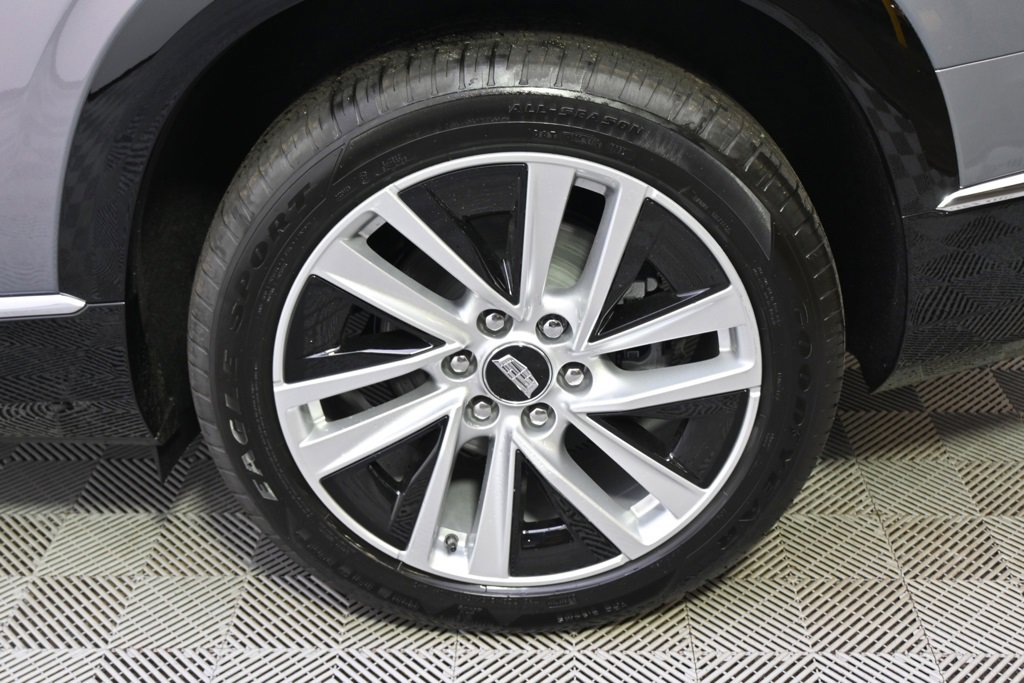 New 2026 Cadillac Vistiq Luxury w/ LPO, Floor Liner Package image 20