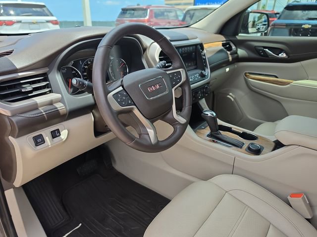 Used 2019 GMC Acadia Denali w/ Technology Package FWD image 15