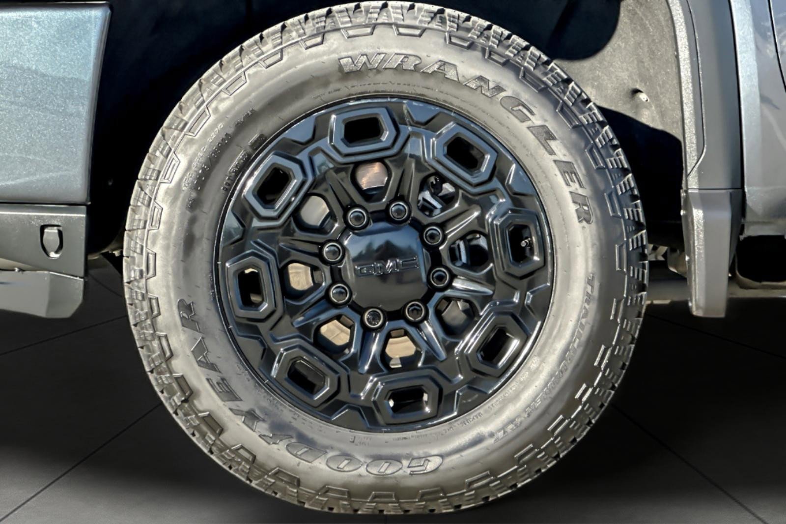 Used 2020 GMC Sierra 2500 Denali w/ Denali Ultimate Package image 25