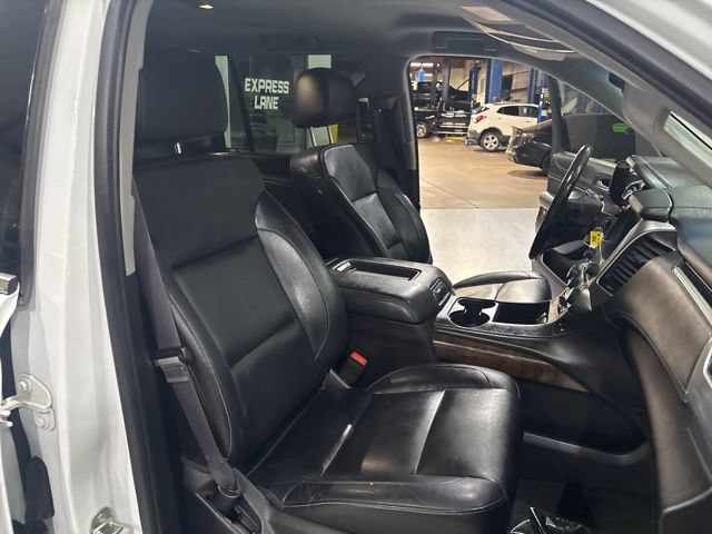 Used 2017 Chevrolet Suburban LT AWD/4WD image 40