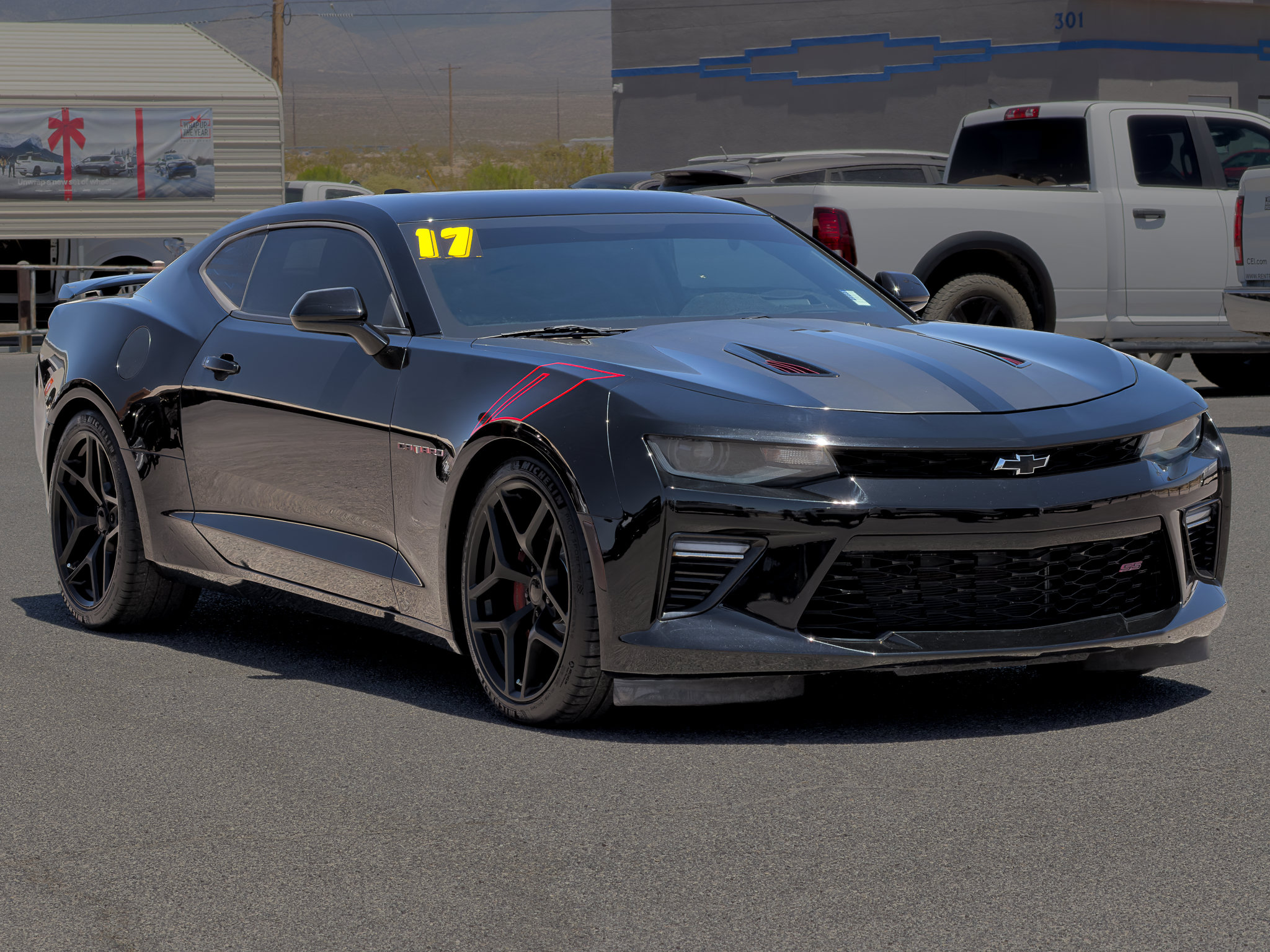 Used 2017 Chevrolet Camaro SS RWD image 7