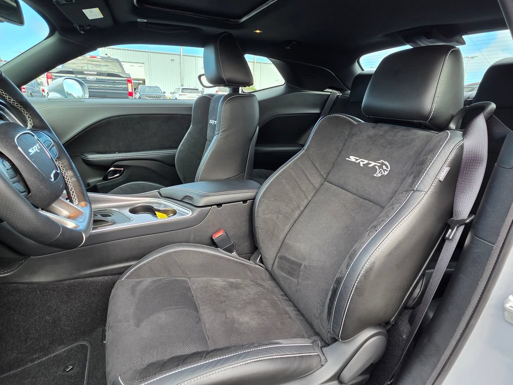 Used 2022 Dodge Challenger SRT Hellcat Redeye RWD image 9