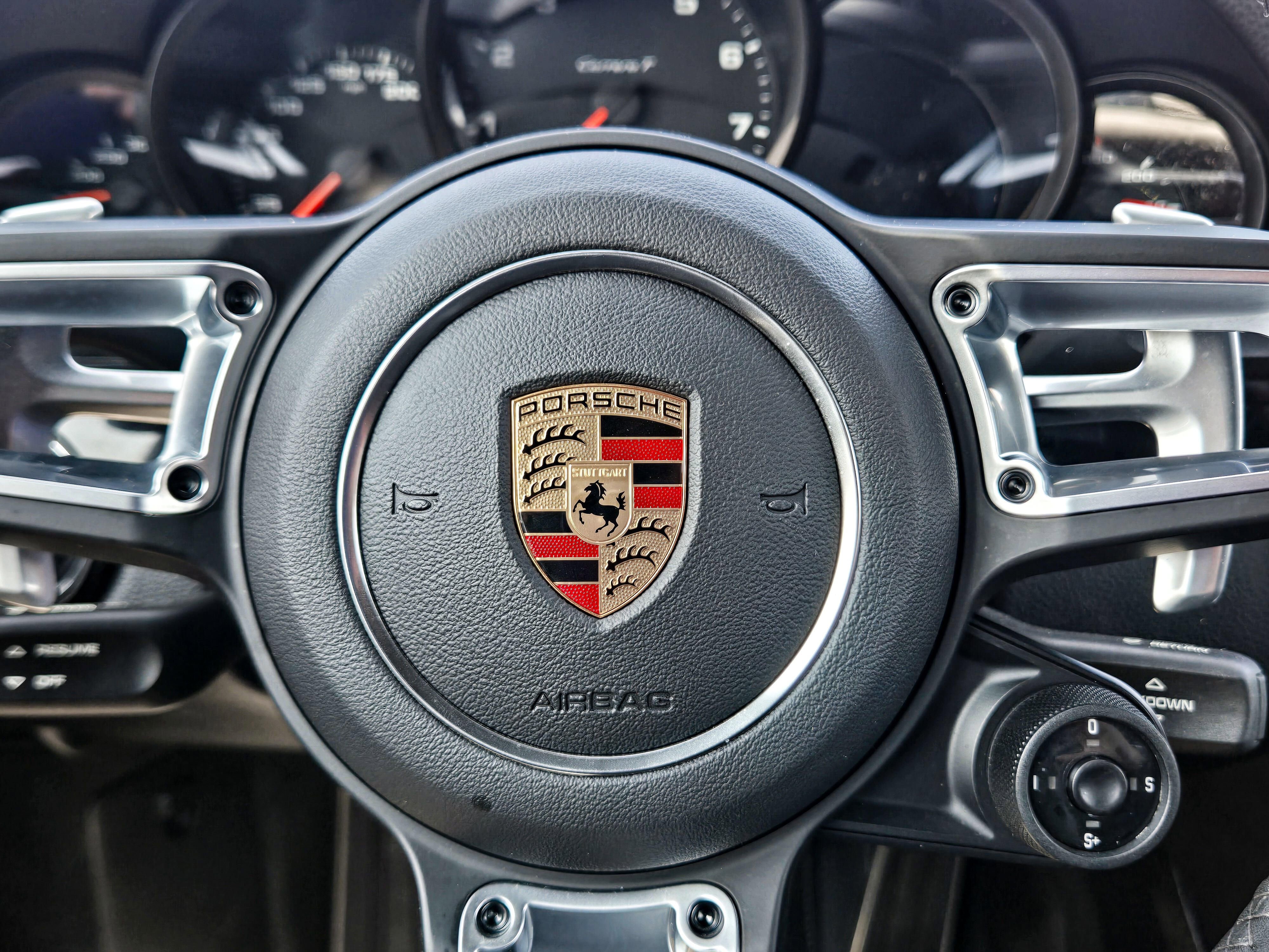 Used 2019 Porsche 911 Carrera T image 32