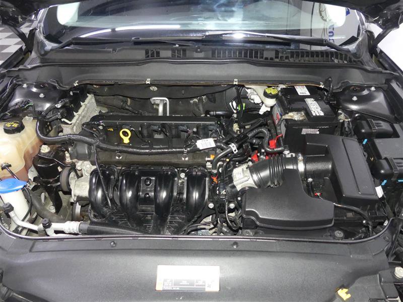 Used 2016 Ford Fusion SE image 12