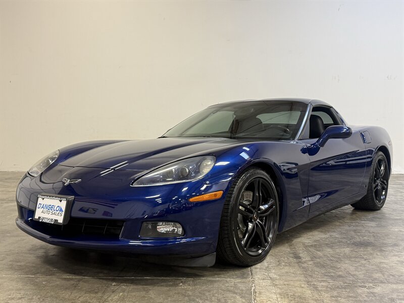 Used 2006 Chevrolet Corvette Coupe w/ Preferred Equipment Group RWD image 3