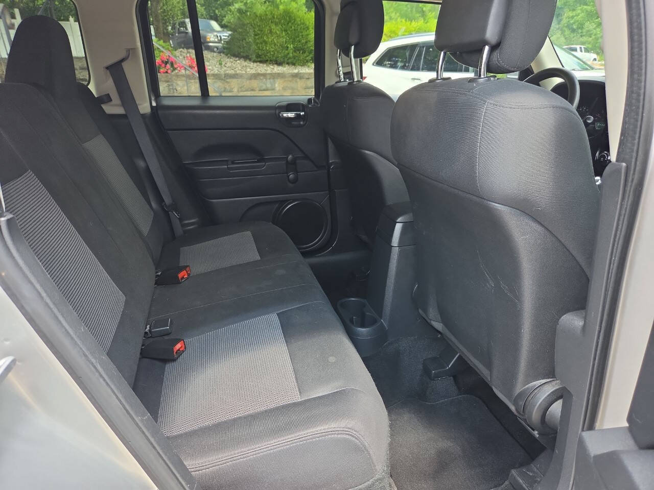 Used 2012 Jeep Patriot Sport w/ Tire & Wheel Group AWD/4WD image 16