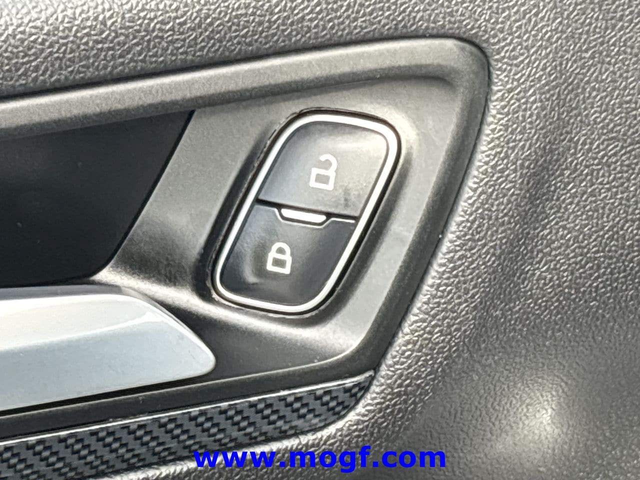 Used 2025 Ford Escape ST-Line FWD image 15