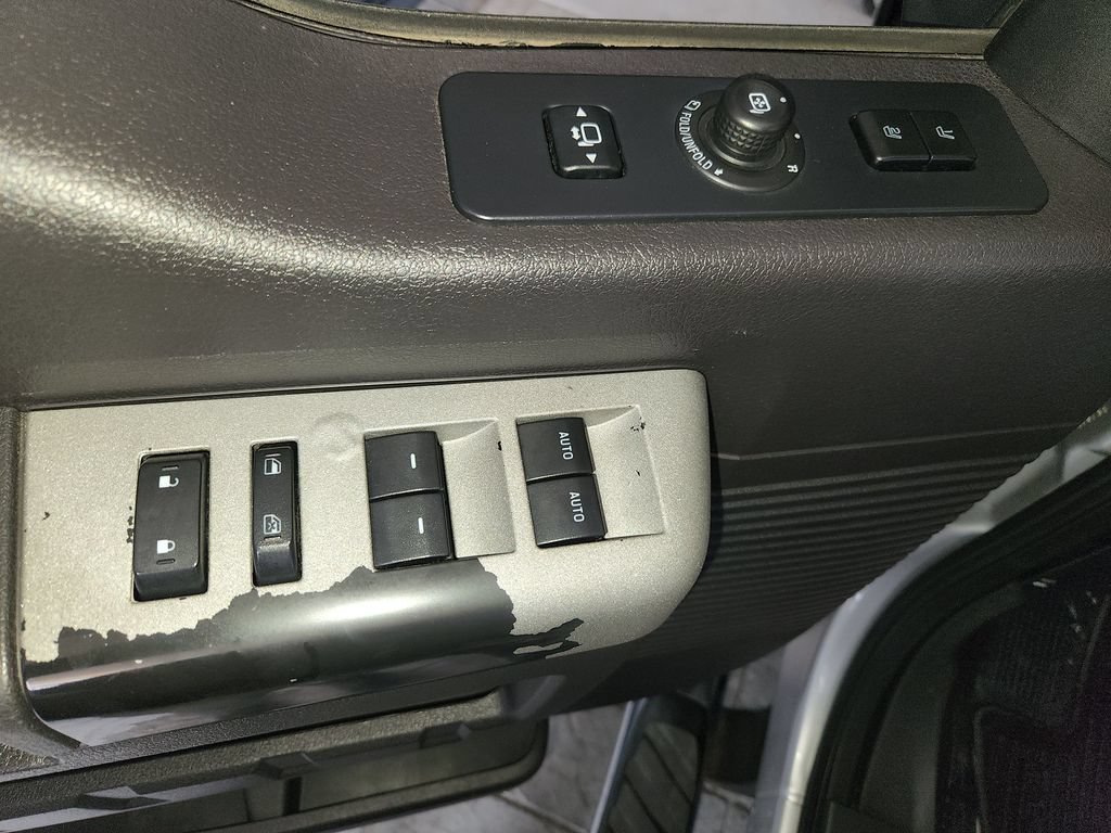 Used 2016 Ford F250 Lariat w/ Lariat Ultimate Package AWD/4WD image 30