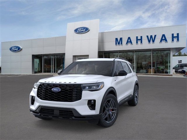 New 2025 Ford Explorer ST-Line image 2