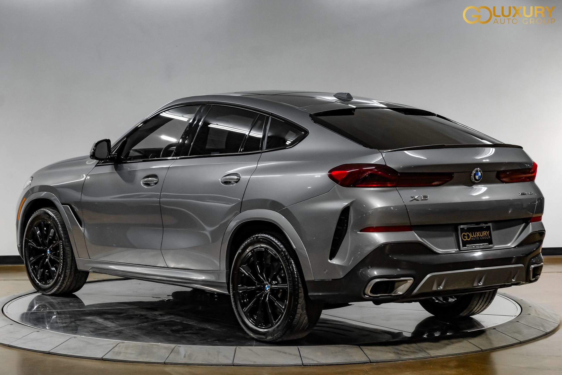 Used 2025 BMW X6 xDrive40i w/ Climate Comfort Package AWD/4WD image 10