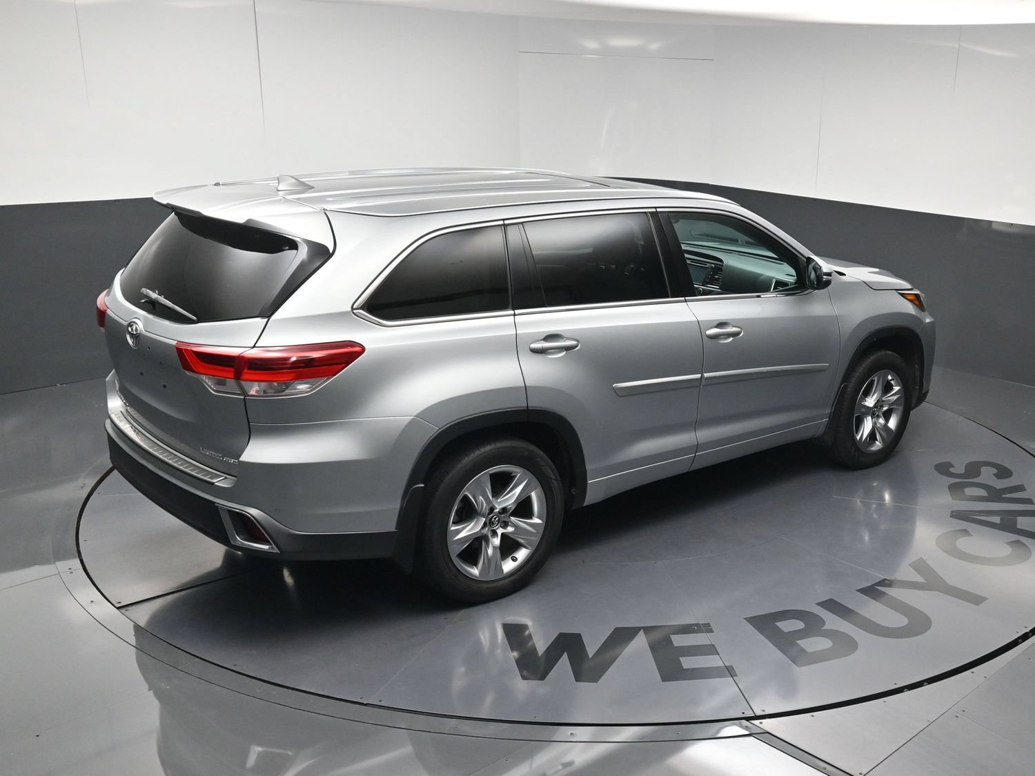 Used 2017 Toyota Highlander Limited w/ Protection Package #3 AWD/4WD image 35