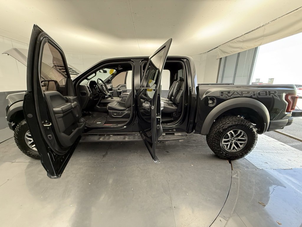 Used 2018 Ford F150 Raptor w/ Equipment Group 801A Mid image 17